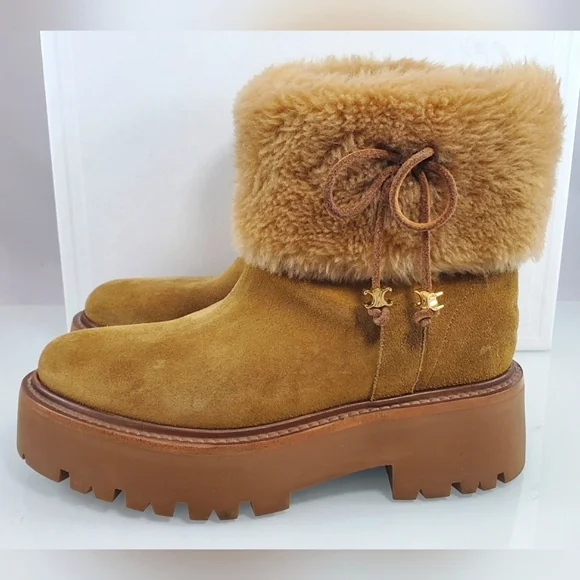 NWT$1,500 CELINE Bulky Brown Suede Triomphe Logo Fur Lined Ankle Boots Sz 36 (6) - Picture 7 of 15
